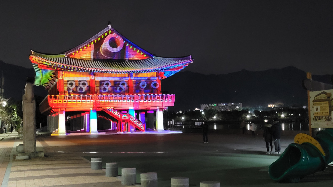 미디어아트 빔프로젝터