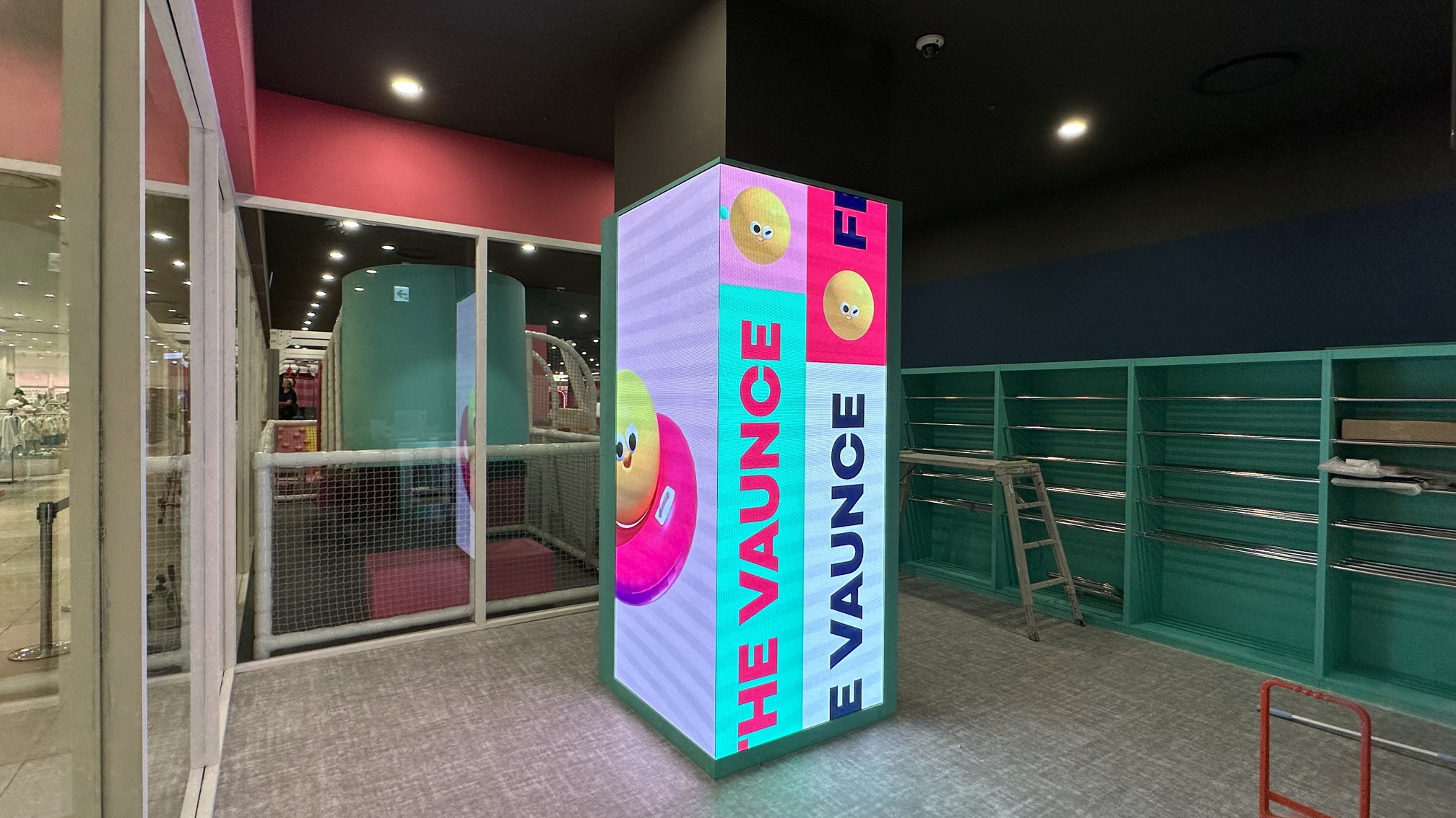 광교 롯데몰 바운스 카페 기둥형 LED-02