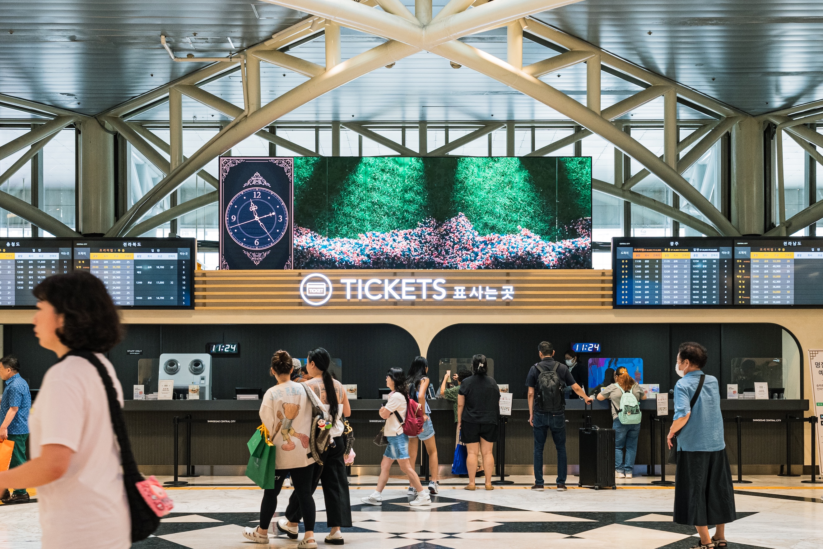 도심의 여름 예술 - 신세계센트럴시티 미디어아트-03