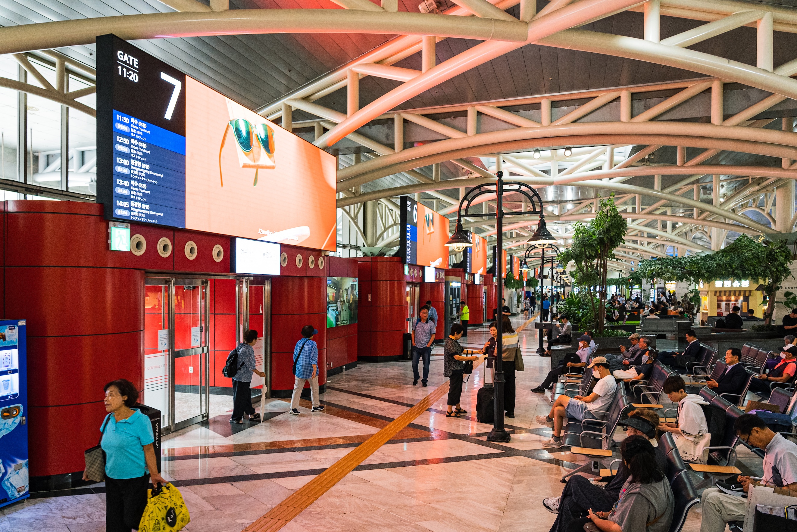 도심의 여름 예술 - 신세계센트럴시티 미디어아트-04