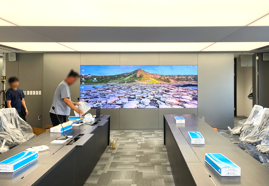 현대기술투자 2단3열 0.88mm 비디오월-04