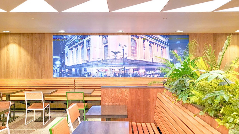 공간 분위기를 완성하는 고해상도 LED 사이니지-04