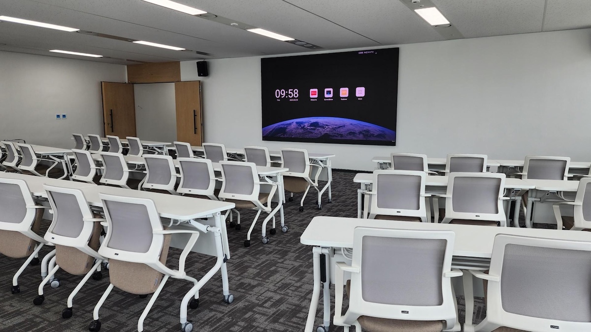 150인치 LED로 완성한 세미나·연수 최적화 미디어 환경-02