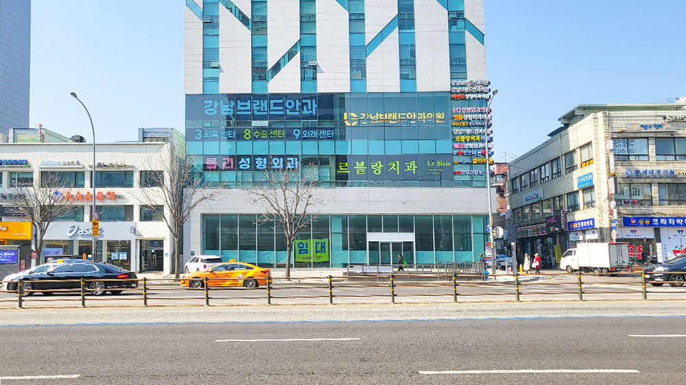 창면 LED 전광판를 통한 홍보 효과를 극대화-02
